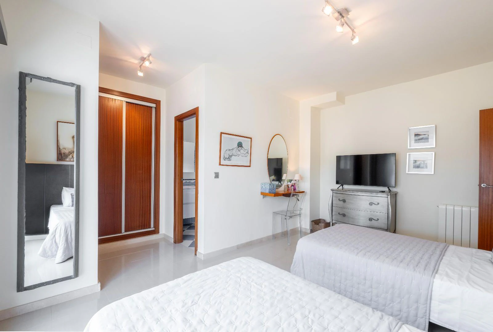 1395 - Exclusive villa with colonial charm and mountain views in Sierra Altea