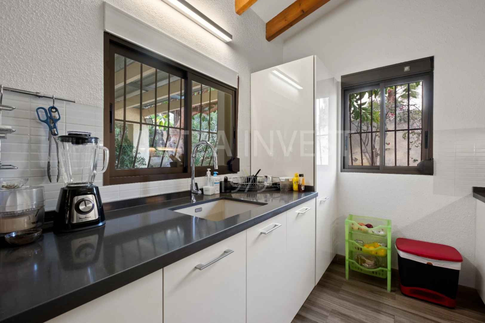 1521 - Magnificent villa with swimming pool just a few minutes from the centre of Altea La Vella