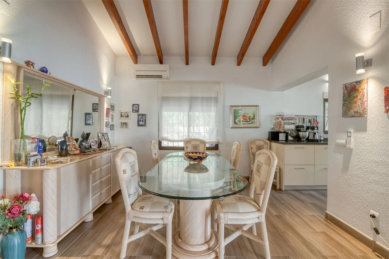 1521 - Magnificent villa with swimming pool just a few minutes from the centre of Altea La Vella
