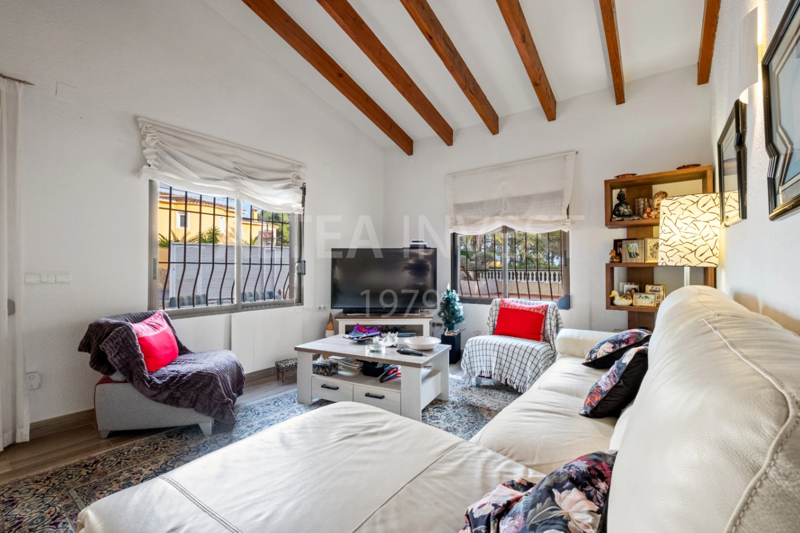 1521 - Magnificent villa with swimming pool just a few minutes from the centre of Altea La Vella