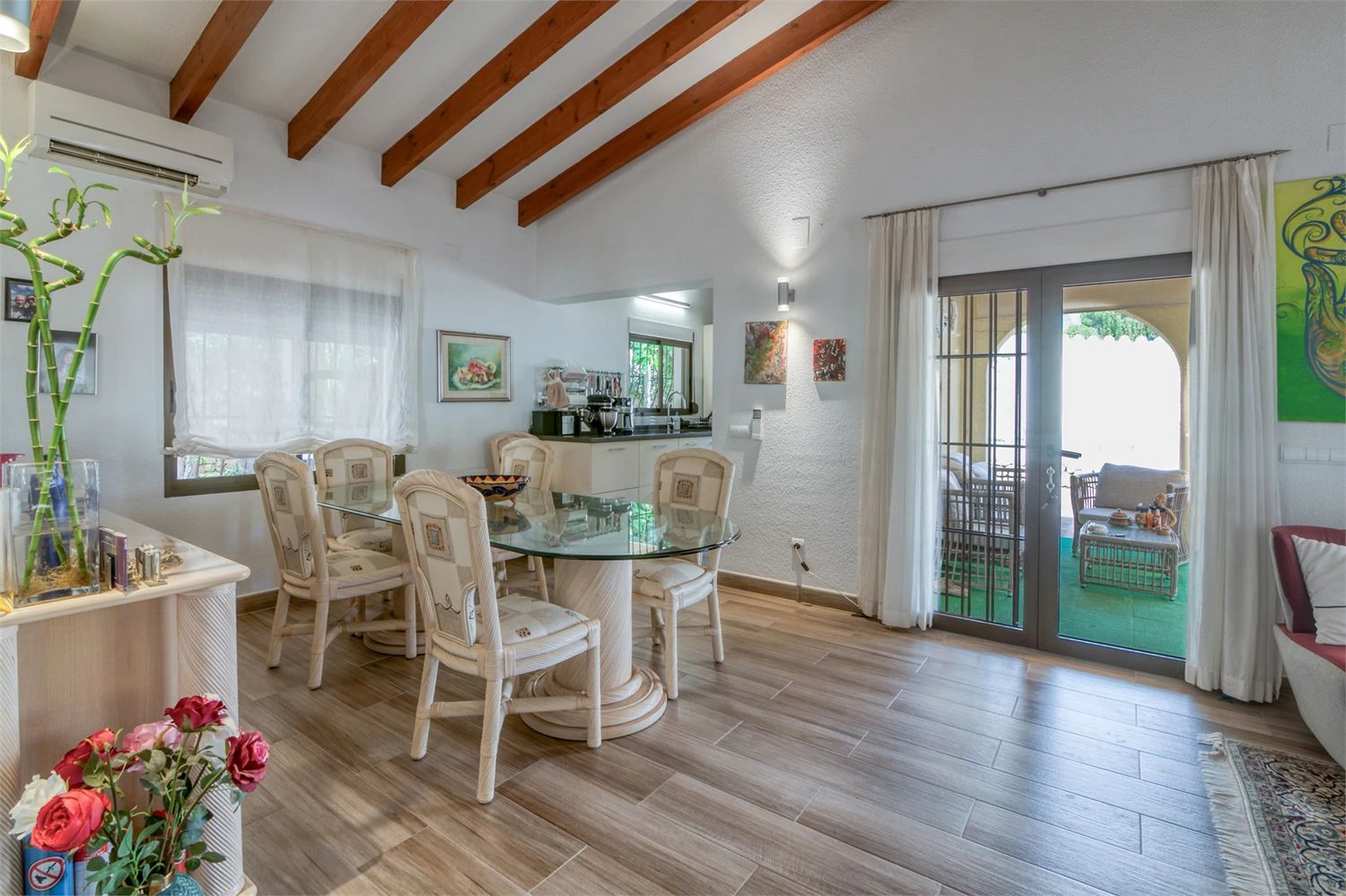 1521 - Magnificent villa with swimming pool just a few minutes from the centre of Altea La Vella