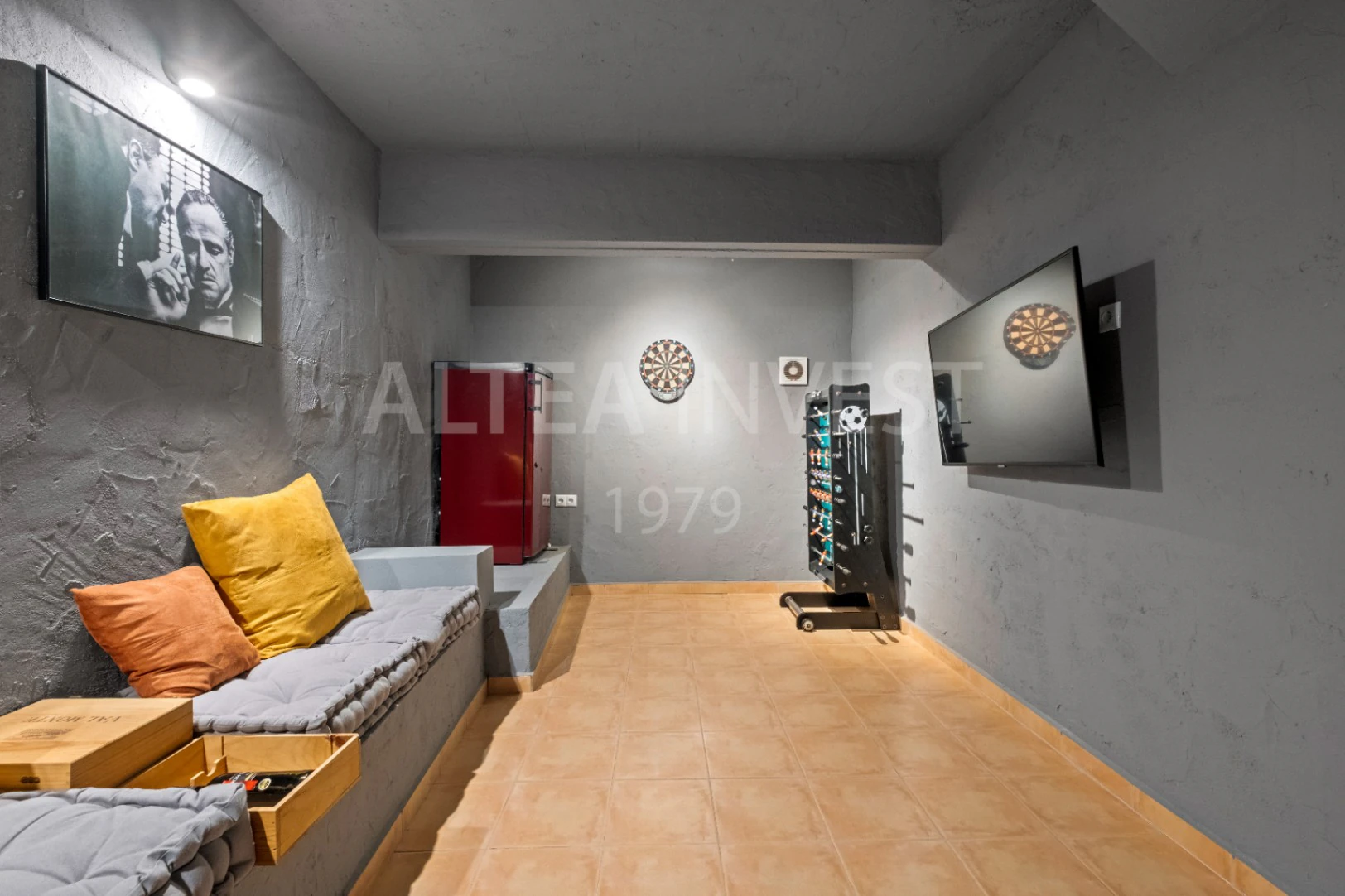 Elegant and spacious villa with open views over the Bay of Altea.