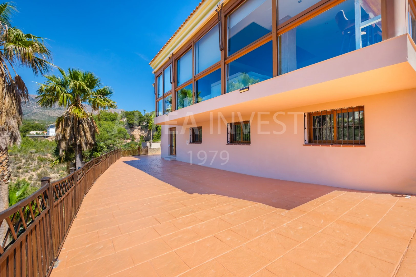 1550 - Contemporary Villa with Views of the Mediterranean Sea in La Nucía