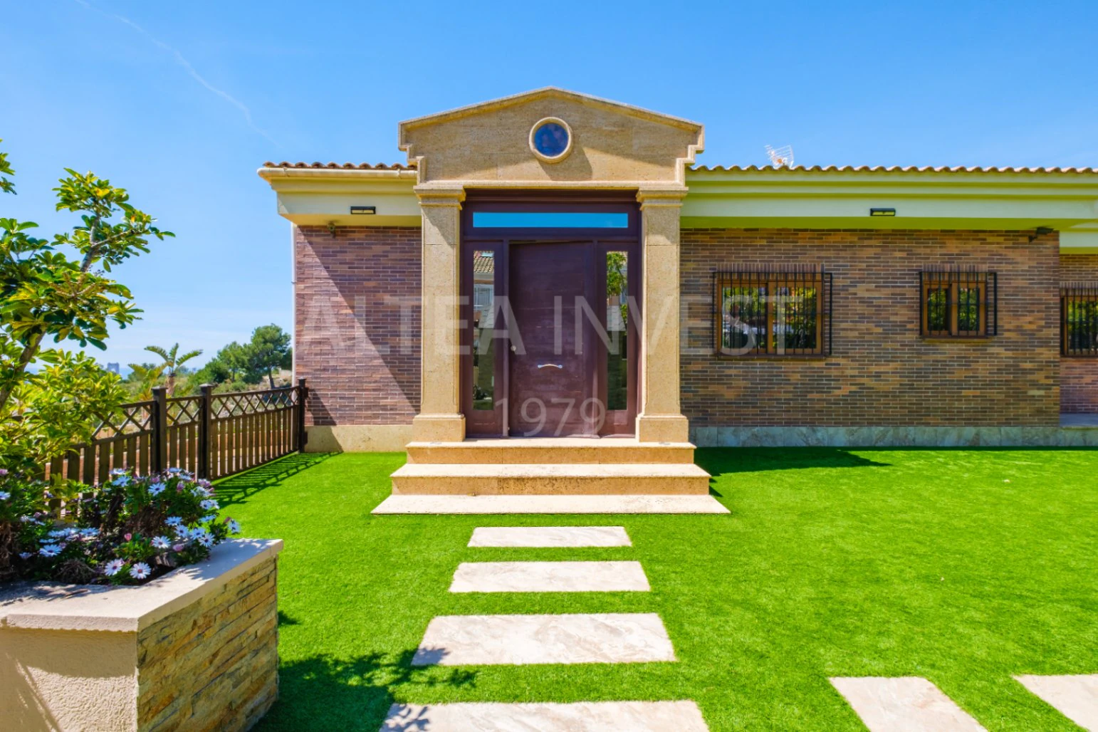 1550 - Contemporary Villa with Views of the Mediterranean Sea in La Nucía