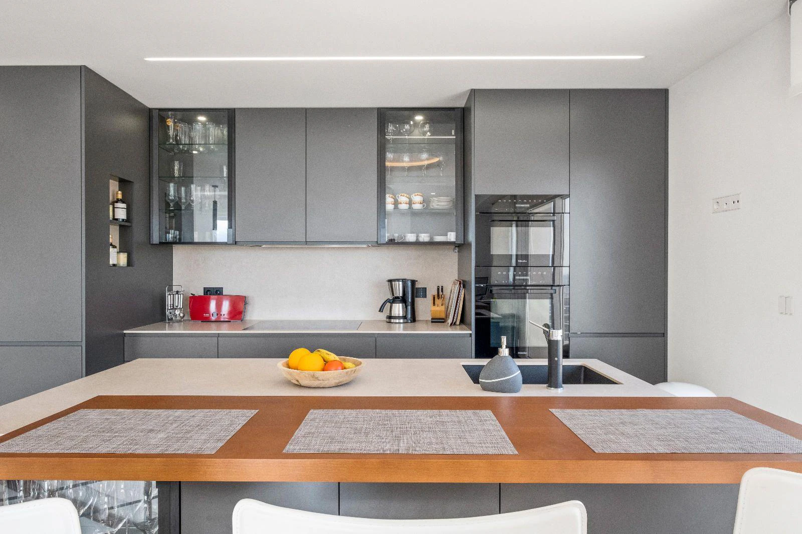 1325 - Luxury Villa in Altea with Impressive Views of the Altea Bay