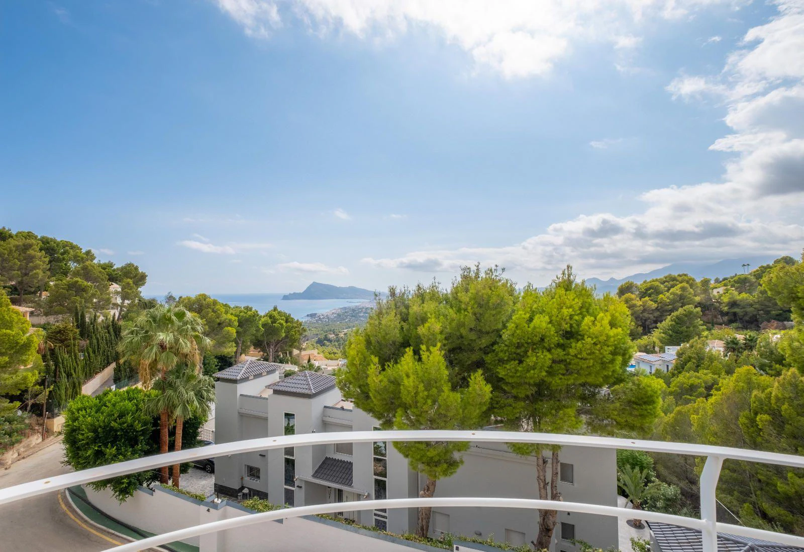 1325 - Luxury Villa in Altea with Impressive Views of the Altea Bay