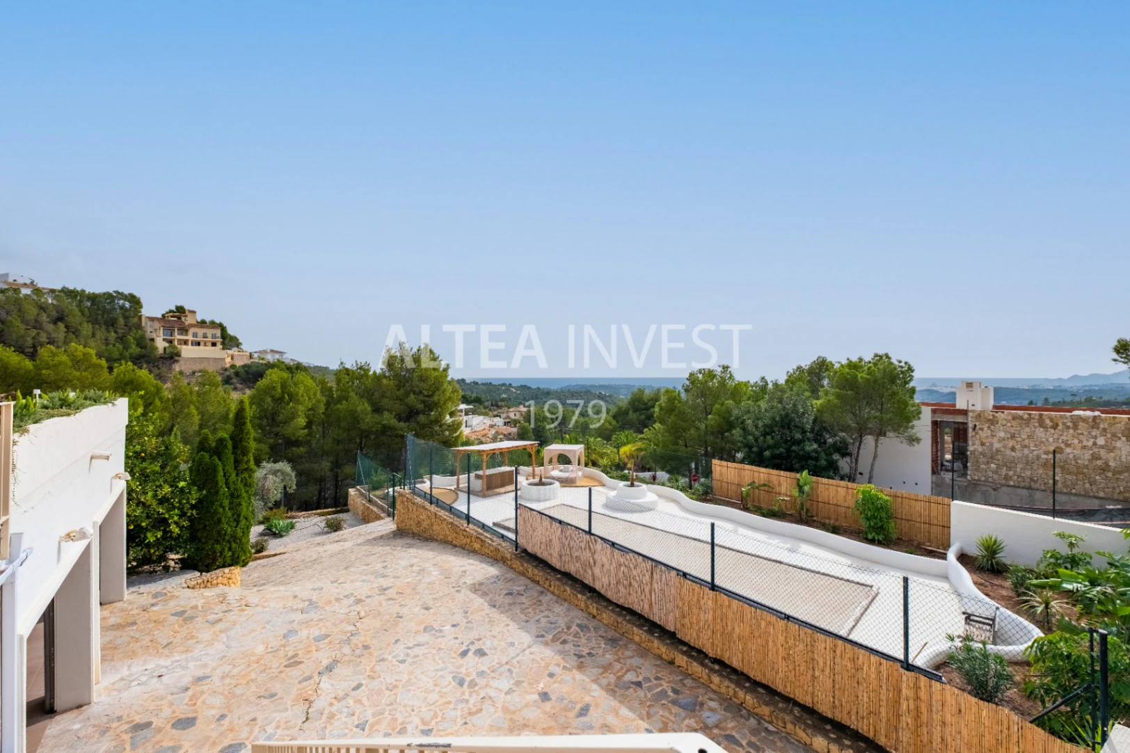1464 - Ibiza-style villa with panoramic views of Altea Bay and the sea