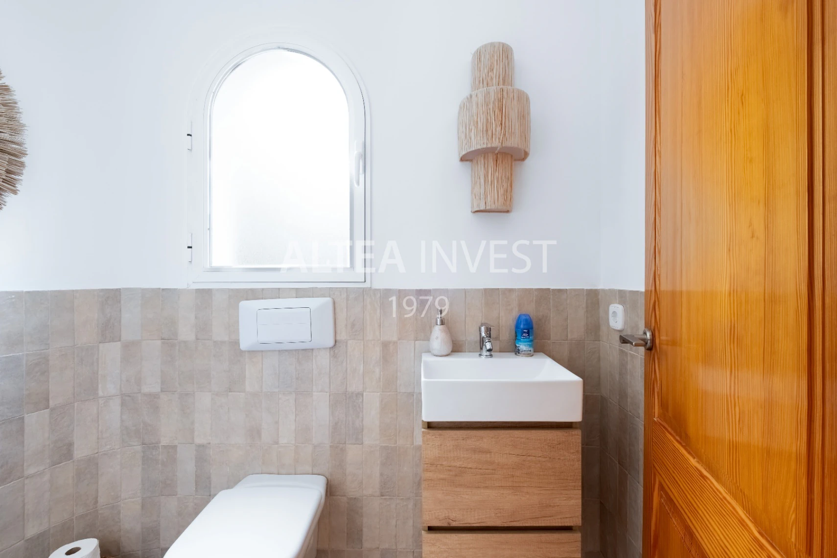 1464 - Ibiza-style villa with panoramic views of Altea Bay and the sea
