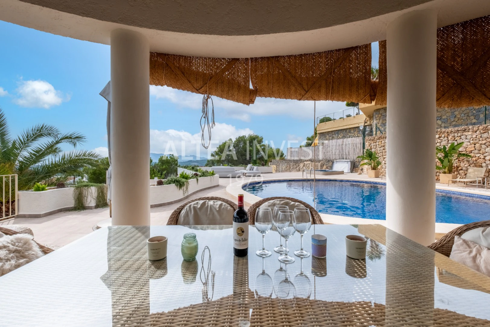 1464 - Ibiza-style villa with panoramic views of Altea Bay and the sea