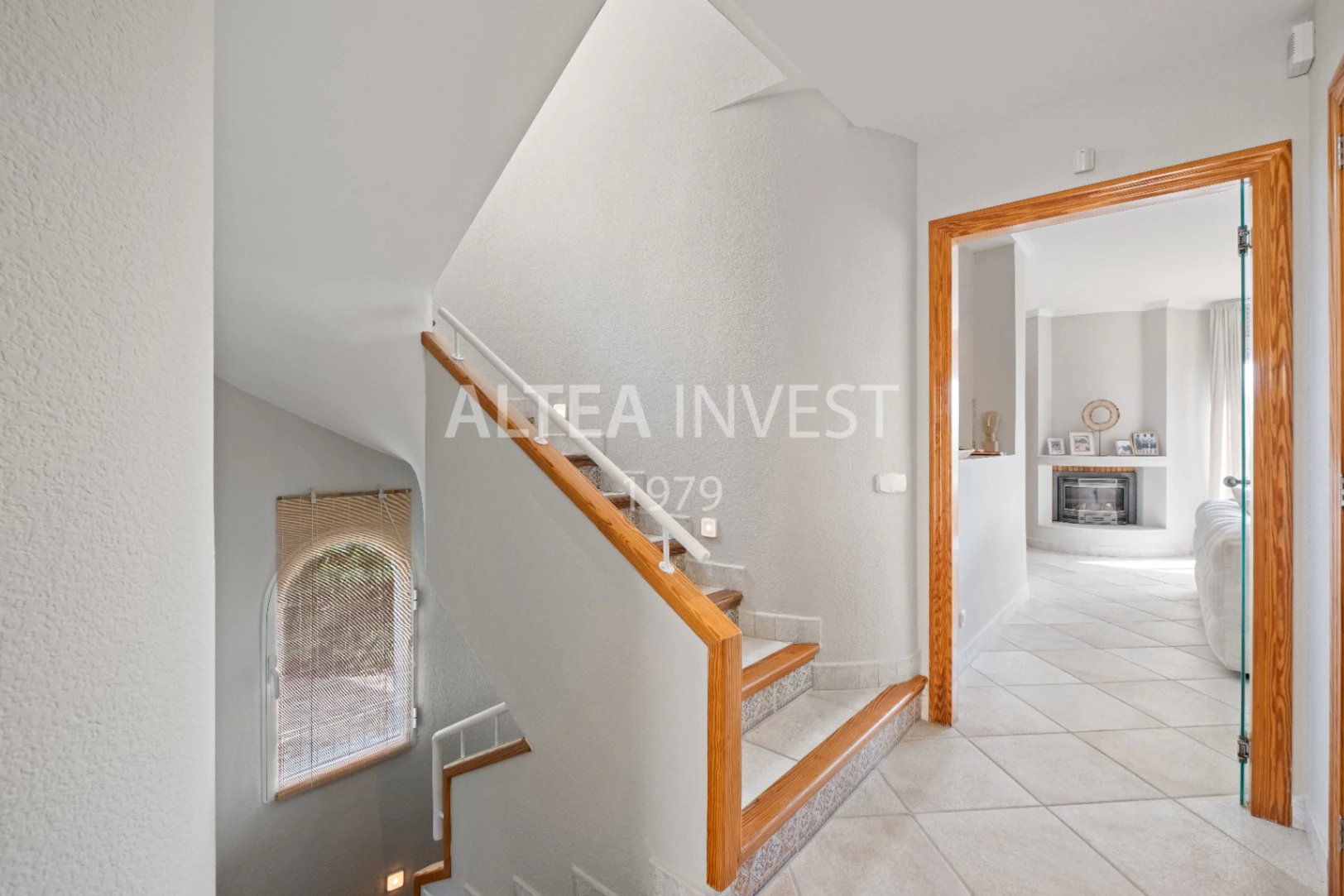 1464 - Ibiza-style villa with panoramic views of Altea Bay and the sea