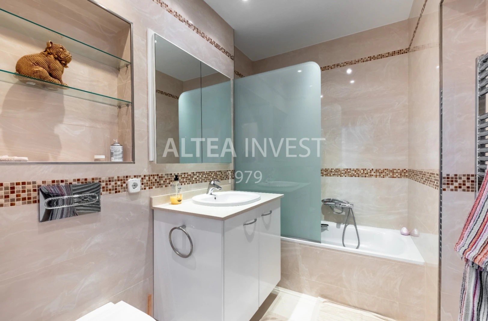 1464 - Ibiza-style villa with panoramic views of Altea Bay and the sea