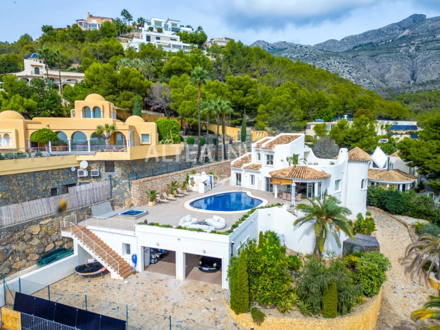 1464 - Ibiza-style villa with panoramic views of Altea Bay and the sea