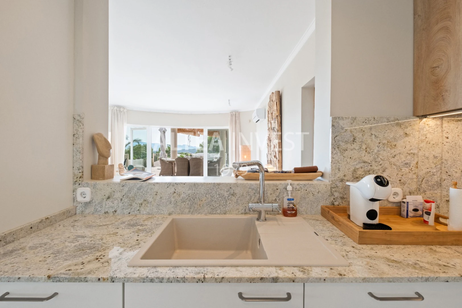 1464 - Ibiza-style villa with panoramic views of Altea Bay and the sea