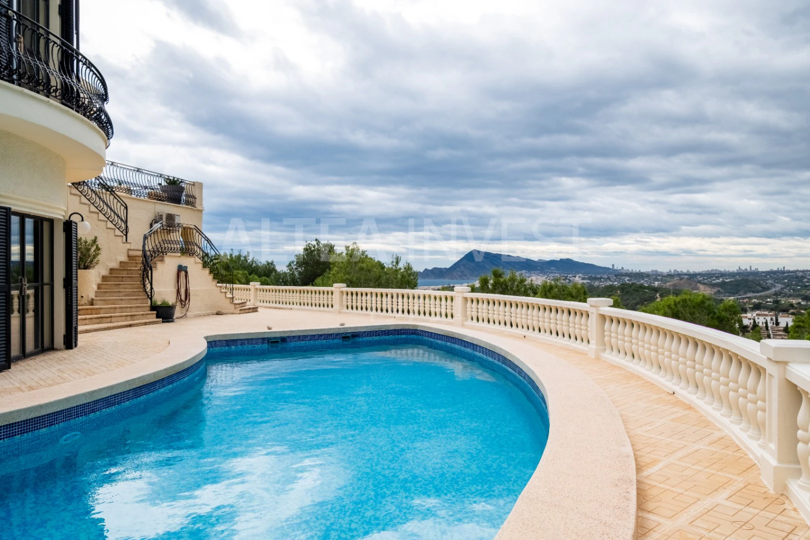 Exclusivity, Privacy and Panoramic Views at the Altea Golf Club