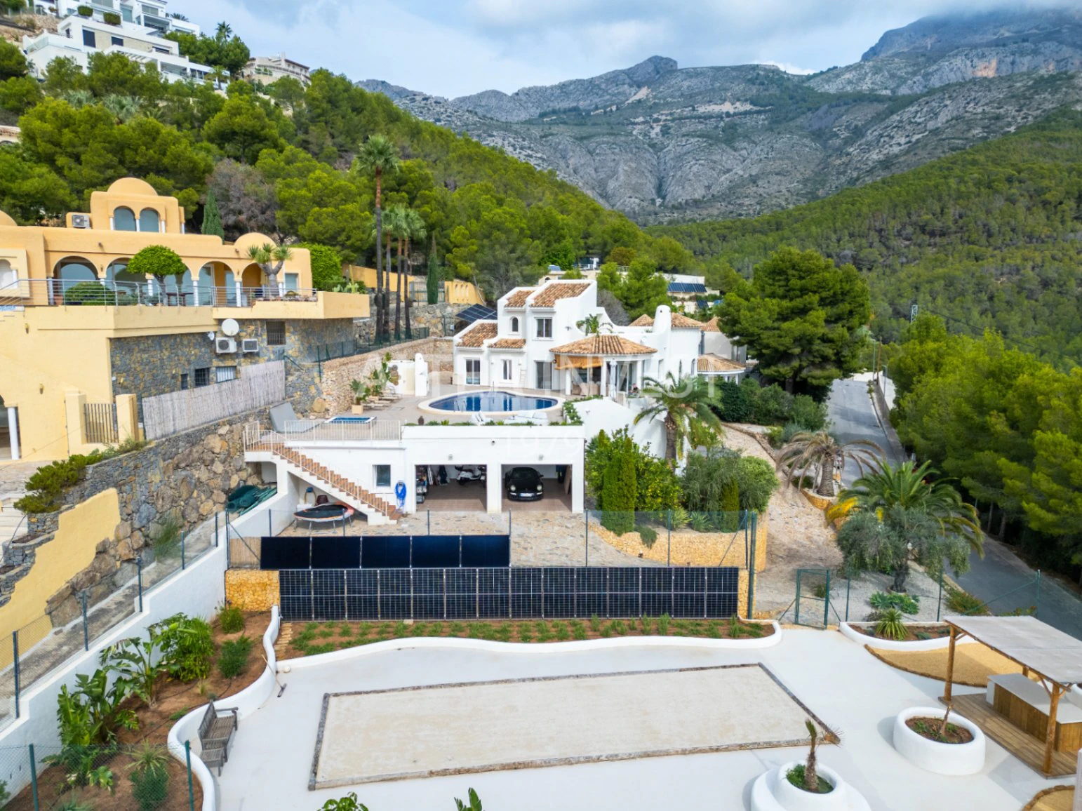 1464 - Ibiza-style villa with panoramic views of Altea Bay and the sea