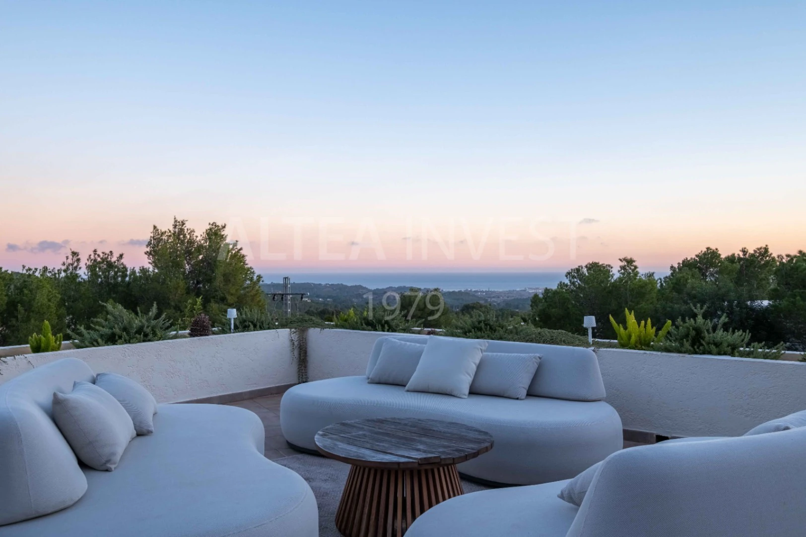 1464 - Ibiza-style villa with panoramic views of Altea Bay and the sea