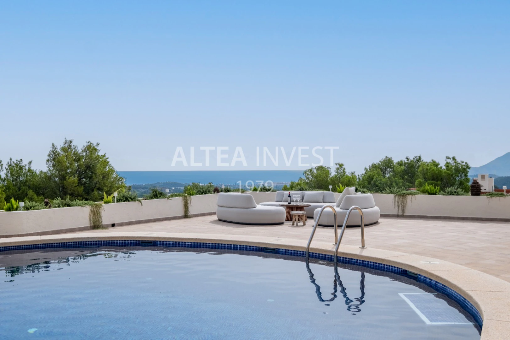 1464 - Ibiza-style villa with panoramic views of Altea Bay and the sea