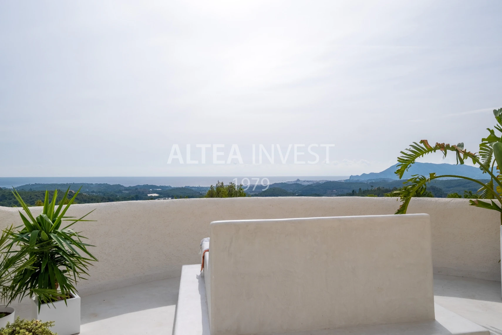 1464 - Ibiza-style villa with panoramic views of Altea Bay and the sea