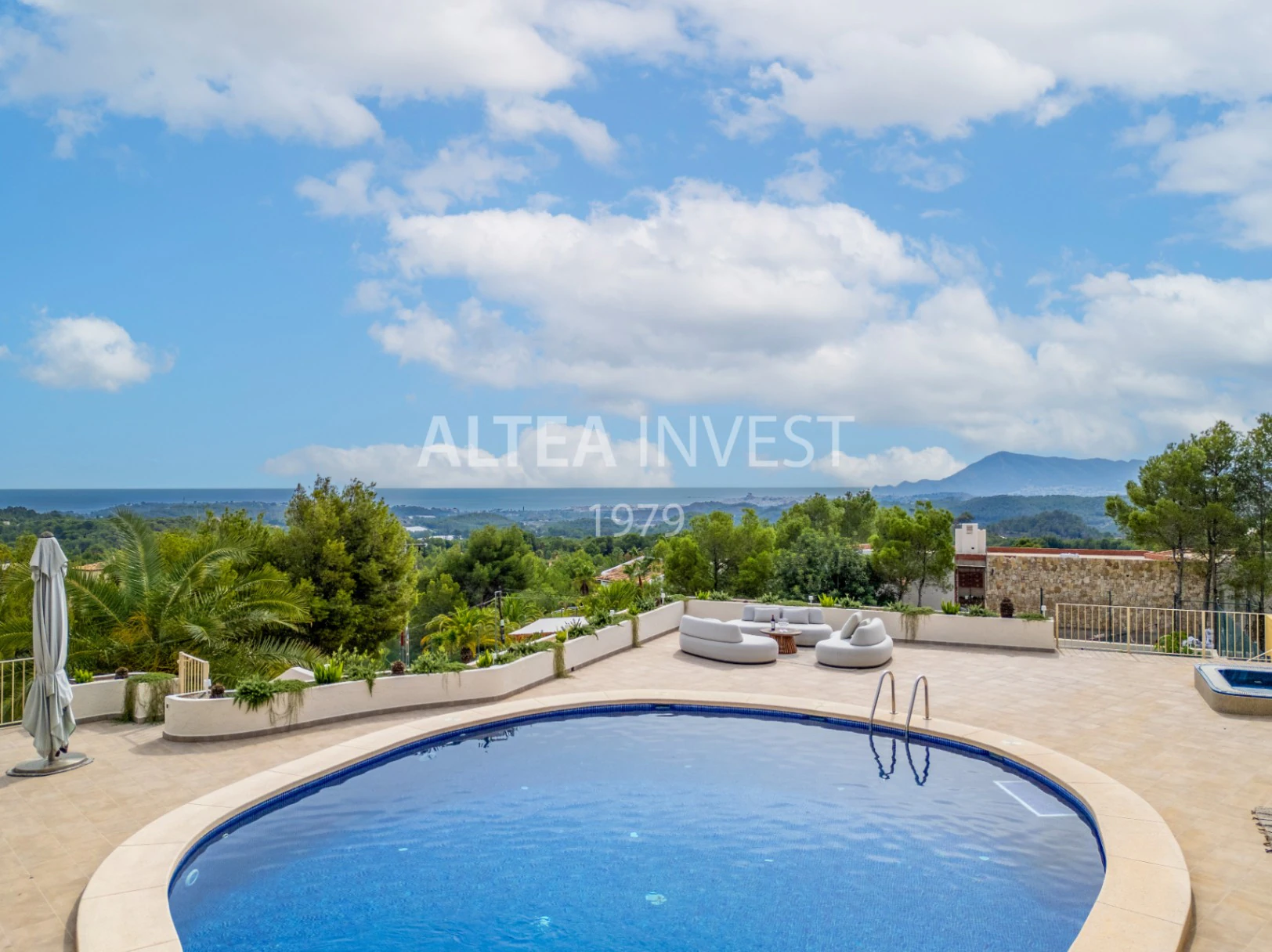 1464 - Ibiza-style villa with panoramic views of Altea Bay and the sea