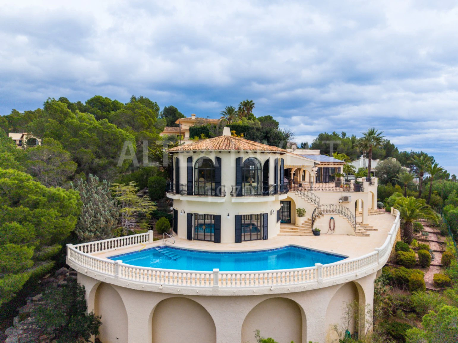 Exclusivity, Privacy and Panoramic Views at the Altea Golf Club