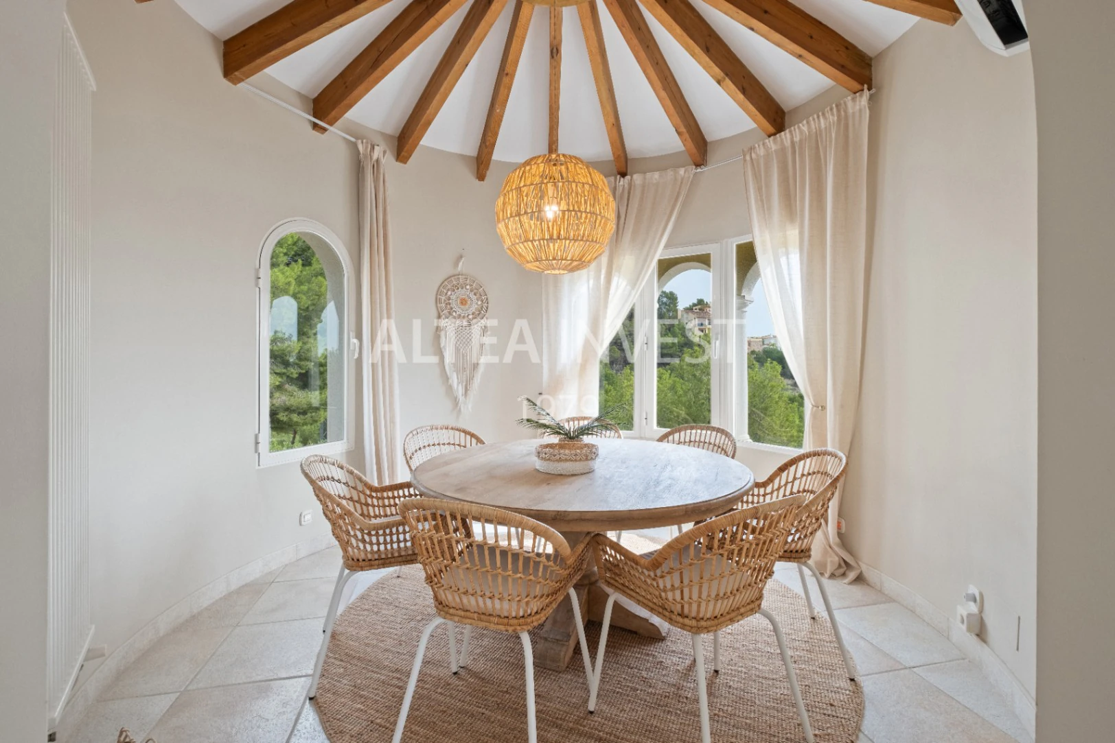 1464 - Ibiza-style villa with panoramic views of Altea Bay and the sea