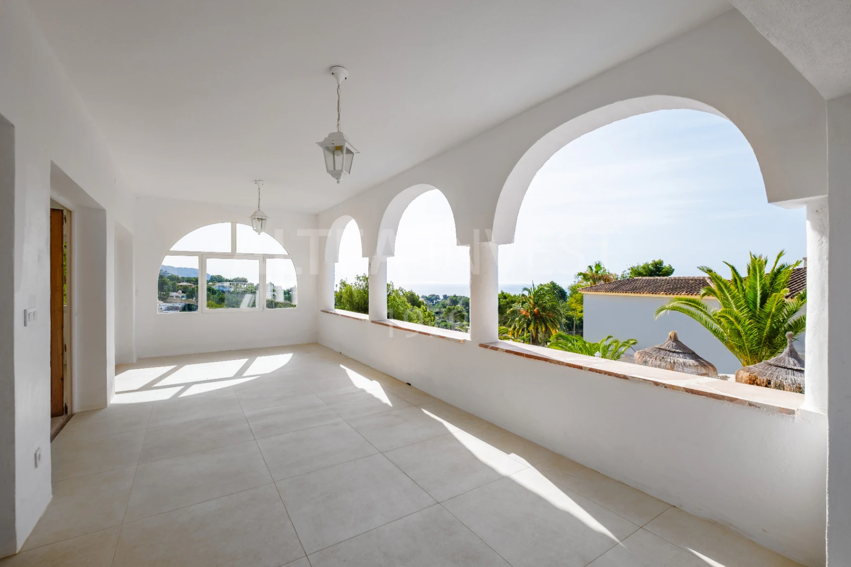 1534 - Mediterranean retreat with an Ibizan feel and panoramic views in Altea