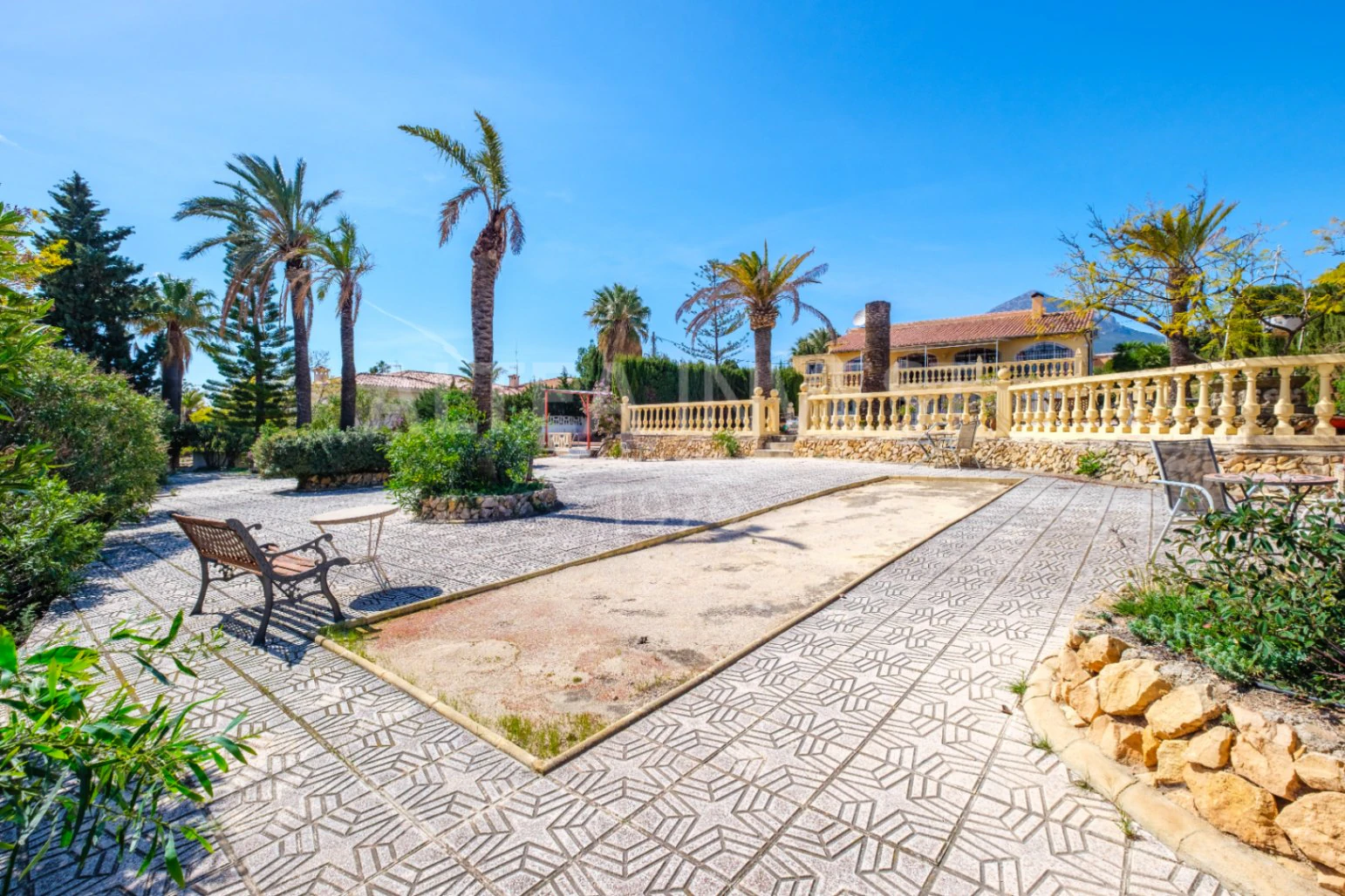 A Unique Property with High Rental Potential on the Costa Blanca