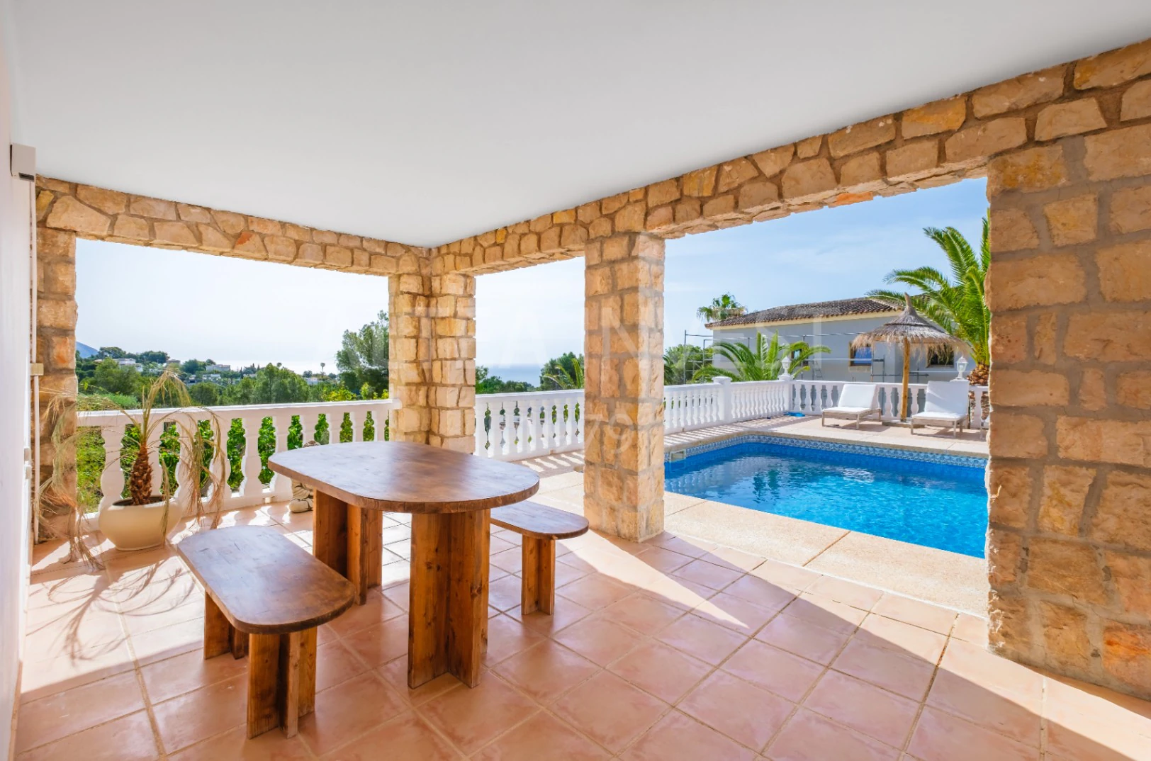 1534 - Mediterranean retreat with an Ibizan feel and panoramic views in Altea
