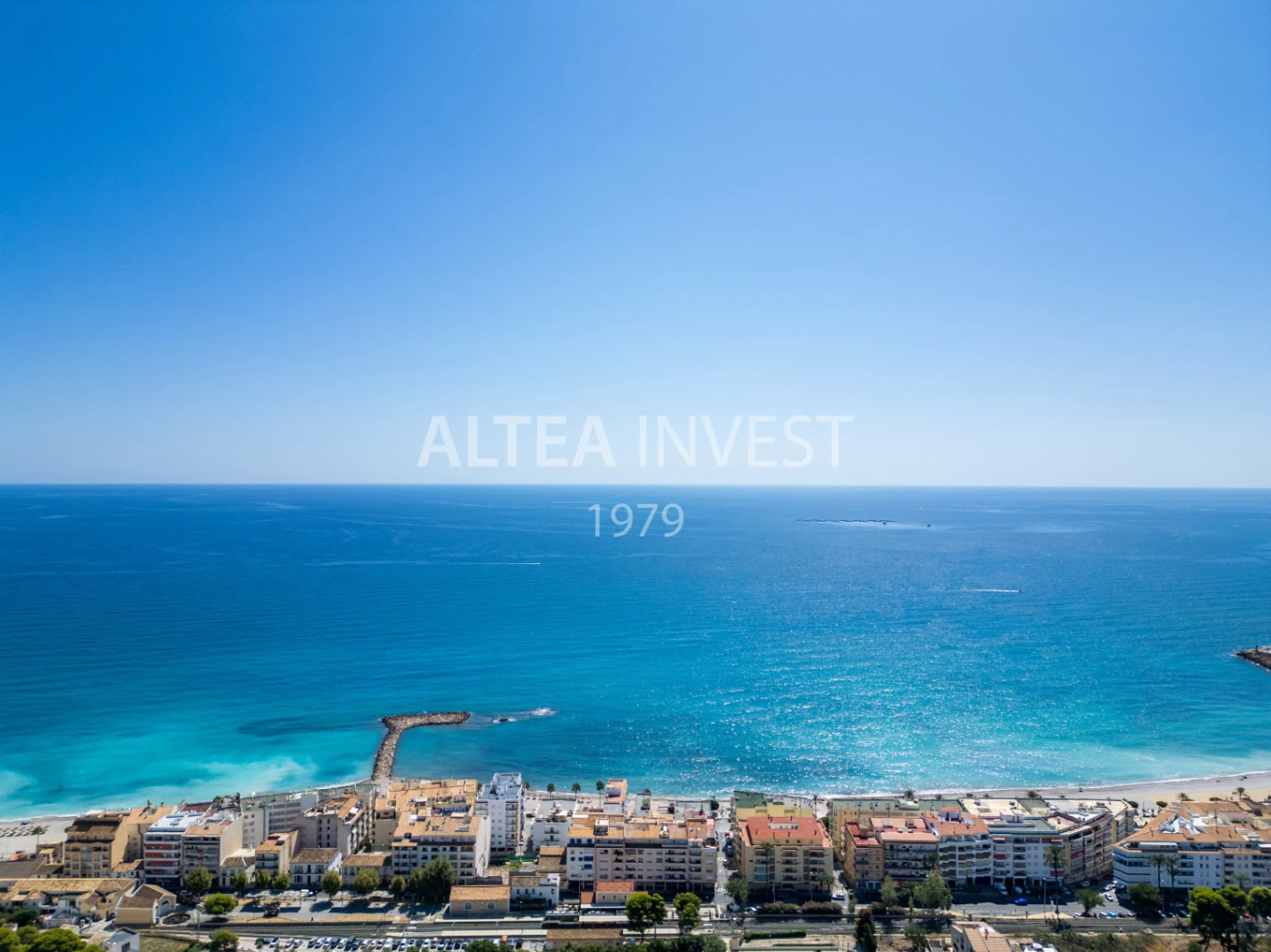 1461 - Exclusive plot in the heart of Altea's old town