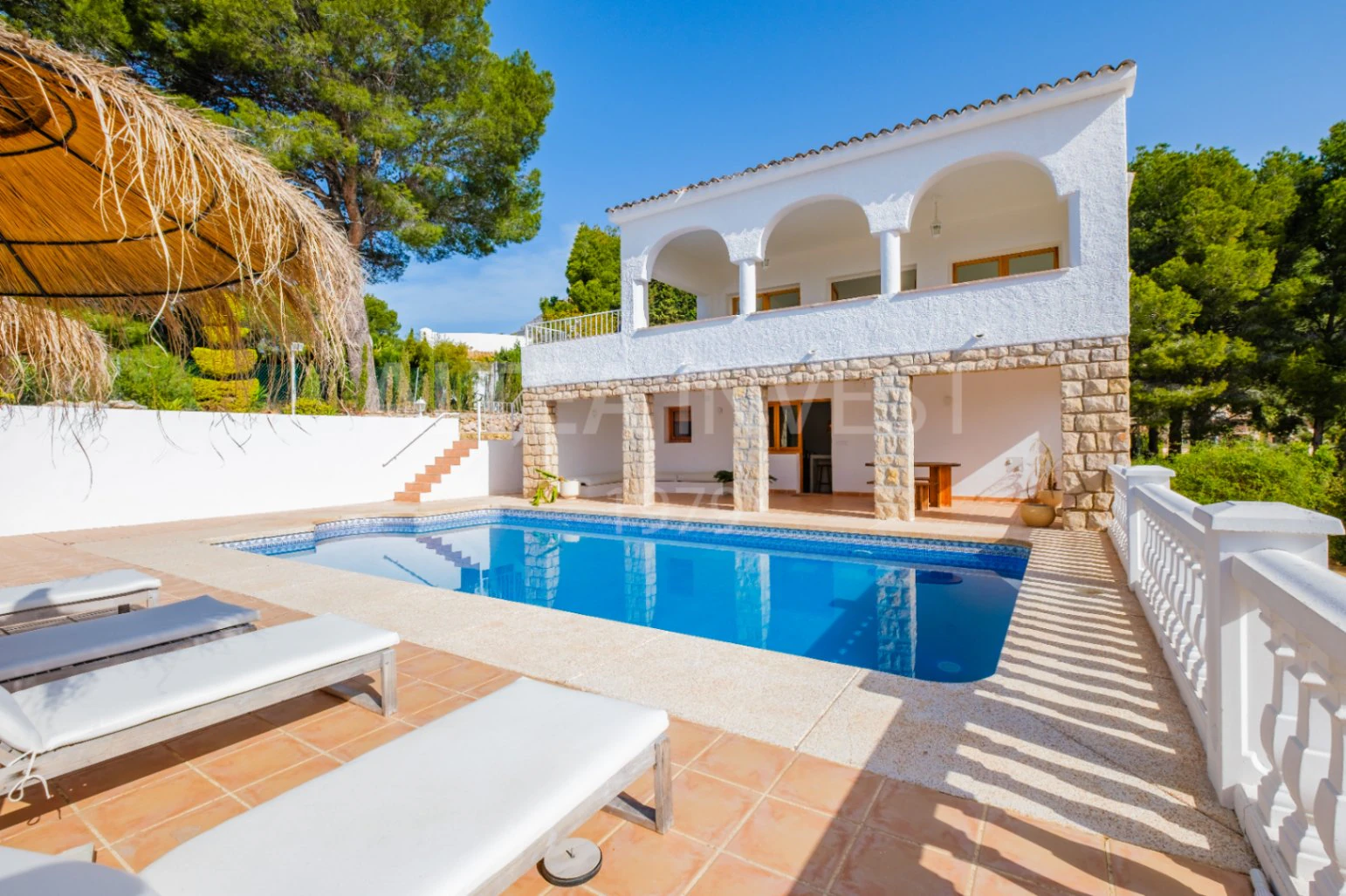 1534 - Mediterranean retreat with an Ibizan feel and panoramic views in Altea