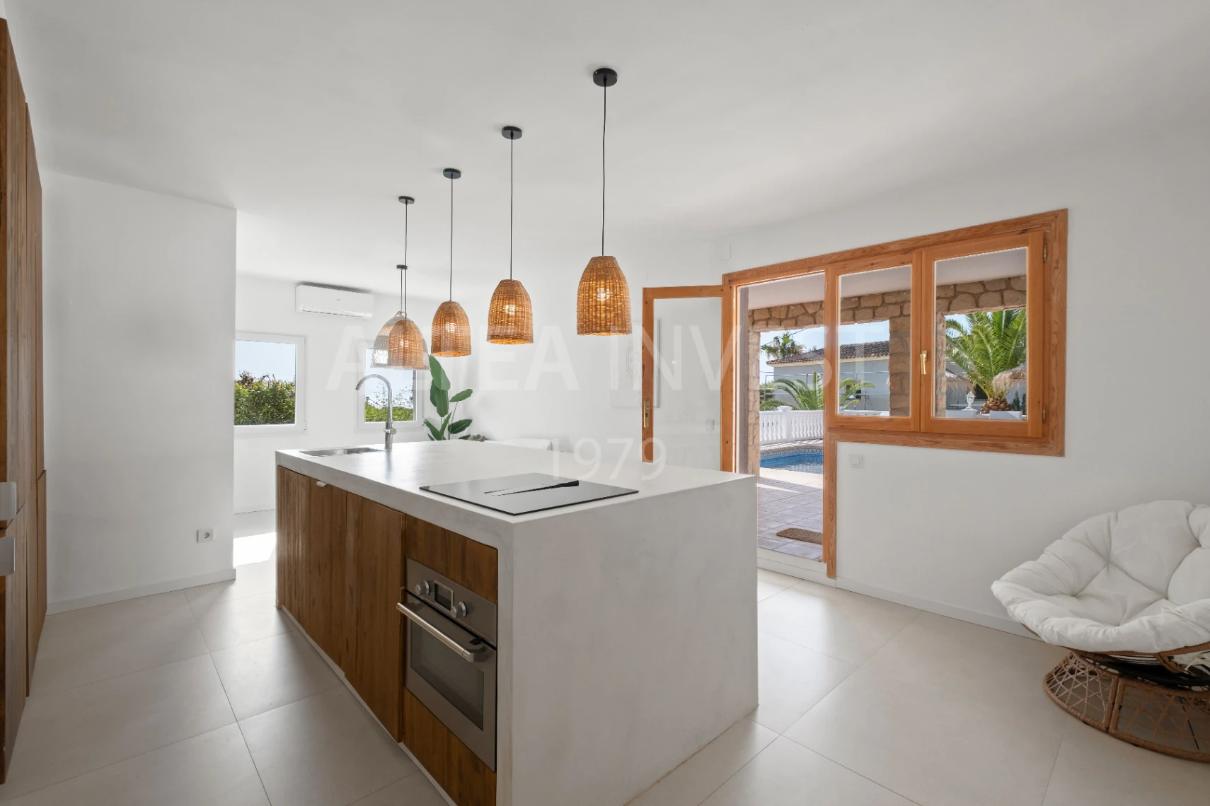 1534 - Mediterranean retreat with an Ibizan feel and panoramic views in Altea