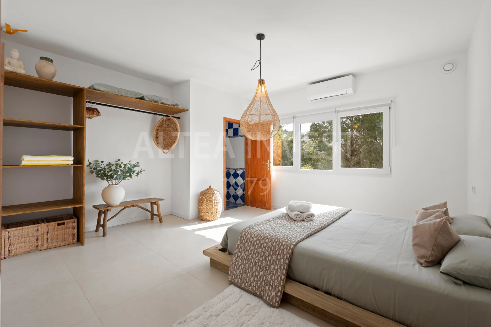 1534 - Mediterranean retreat with an Ibizan feel and panoramic views in Altea