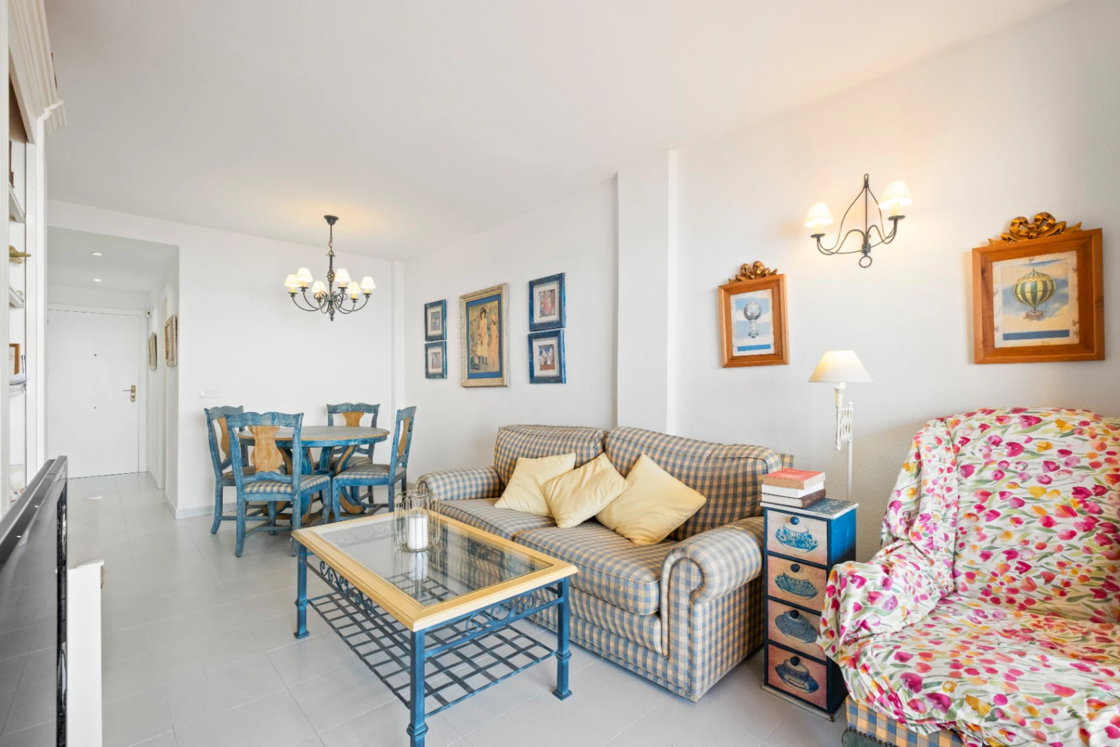 1552 - Beachfront Apartment with Panoramic Sea Views in Mascarat, Campomanes Marina