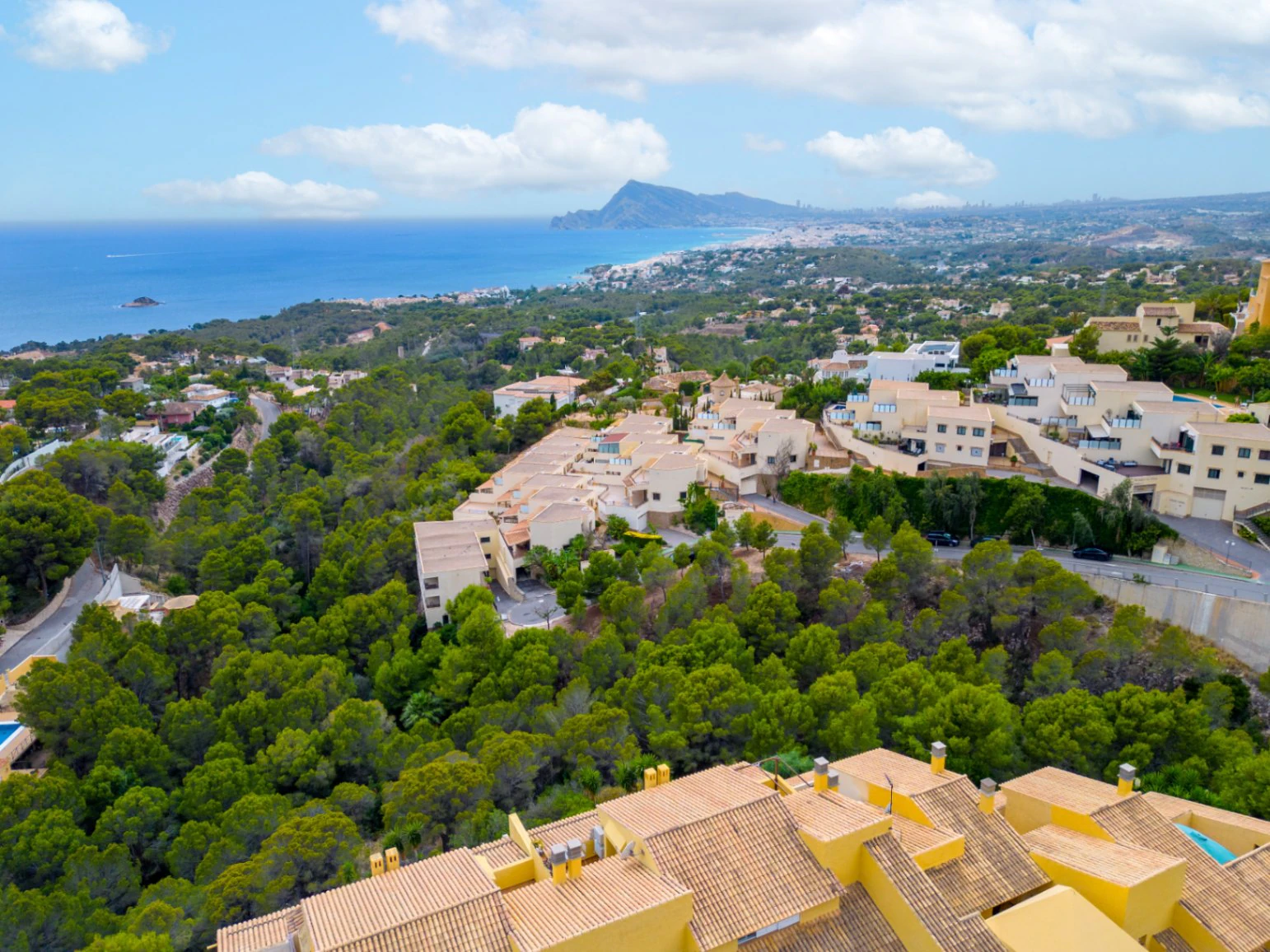 1435 - Traumhafte Duplex-Terrassenwohnung mit Panoramablick auf das Meer