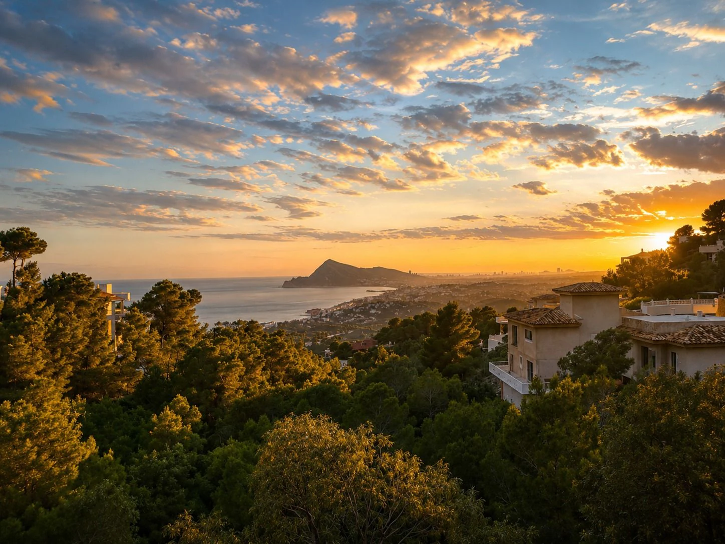 1189 - Elegante und geräumige Villa mit Blick auf die Bucht von Altea.