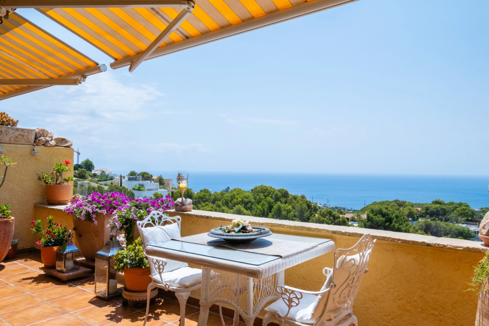 1435 - Traumhafte Duplex-Terrassenwohnung mit Panoramablick auf das Meer