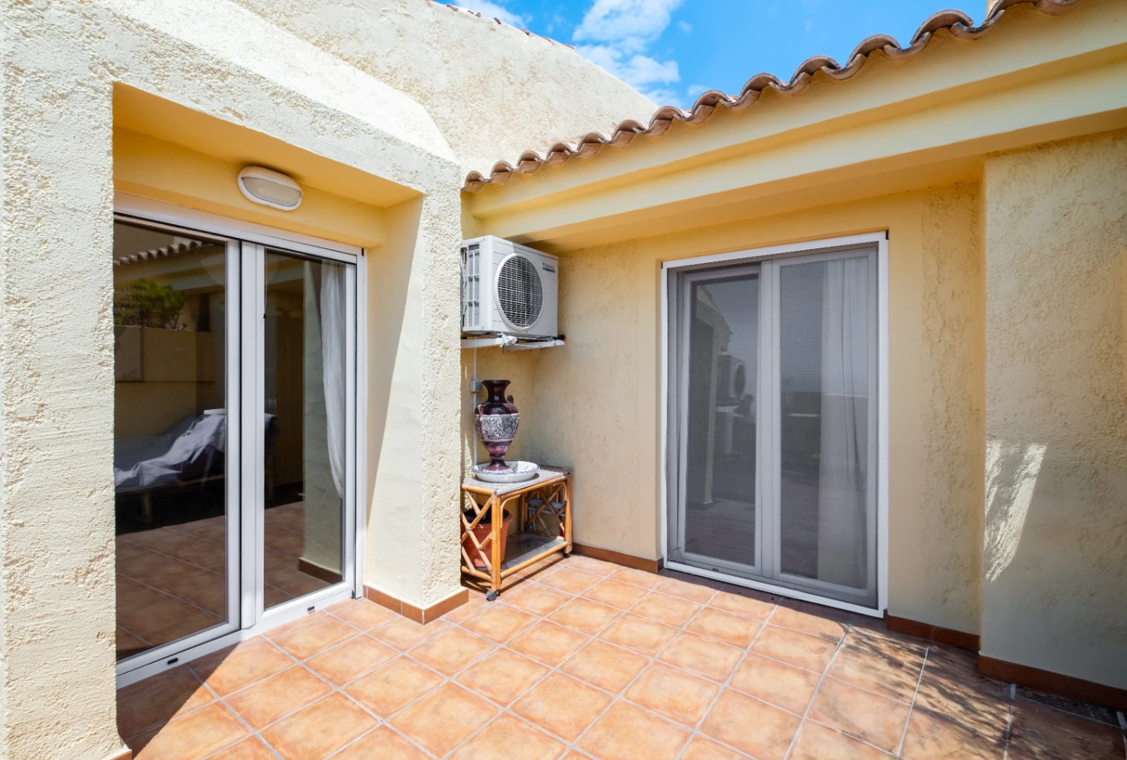 1435 - Traumhafte Duplex-Terrassenwohnung mit Panoramablick auf das Meer