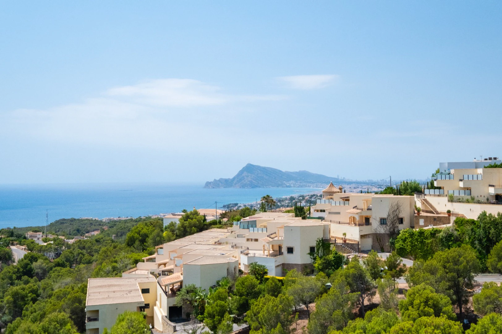 1435 - Traumhafte Duplex-Terrassenwohnung mit Panoramablick auf das Meer