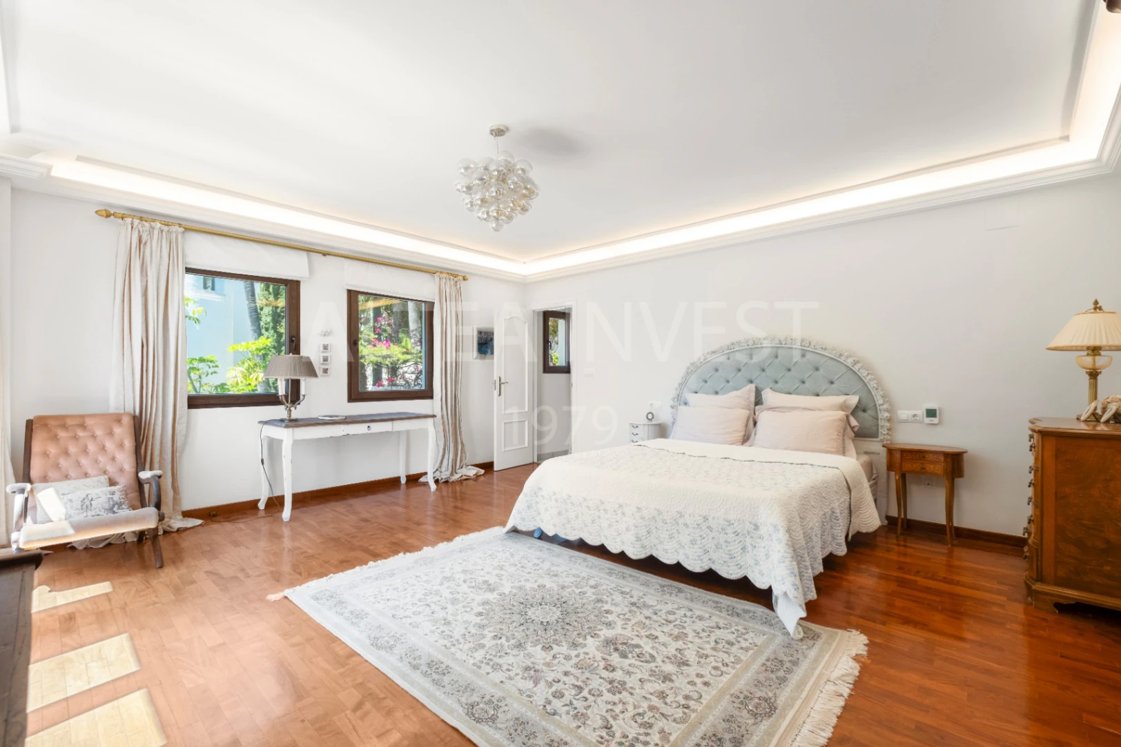 1189 - Elegante und geräumige Villa mit Blick auf die Bucht von Altea.