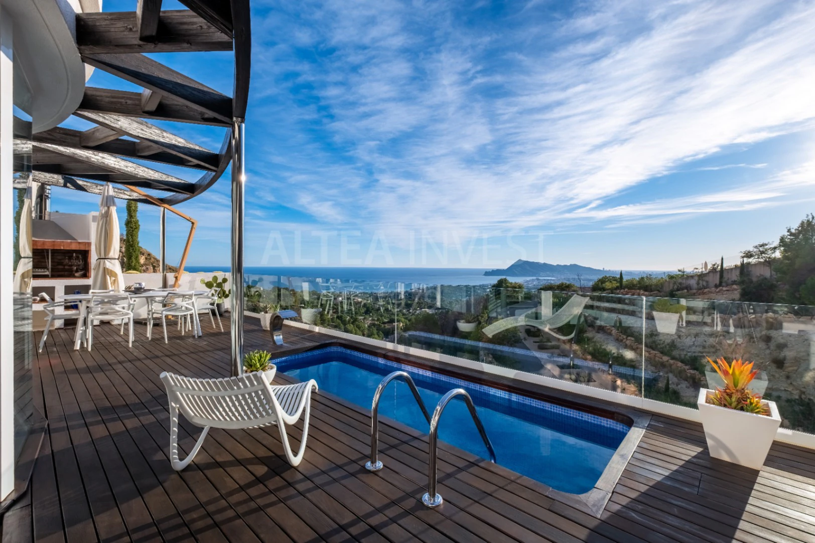 1509 - Nowoczesna willa z panoramicznymi widokami na Sierra de Altea