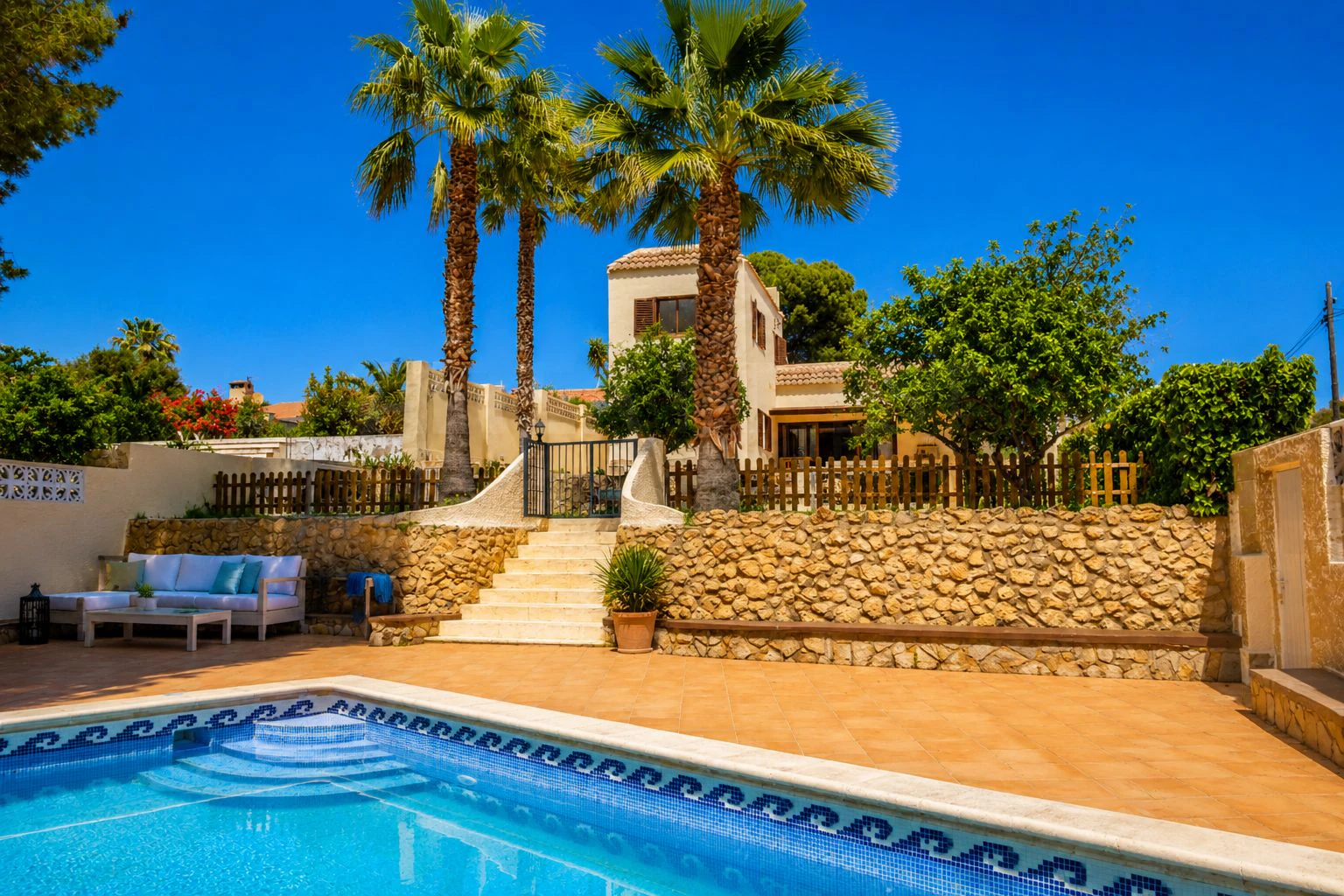 1549 - Freistehende Villa im mediterranen Stil in La Nucía