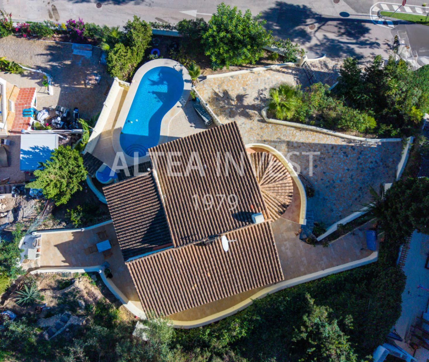 1430 - Vue sur la mer et environnement naturel – Une villa pour vivre et se détendre