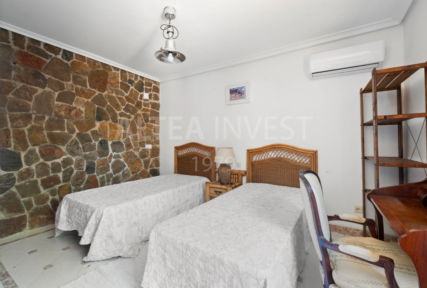 A Historic Gem with a Soul of Its Own – A Unique Investment in La Xara, Dénia