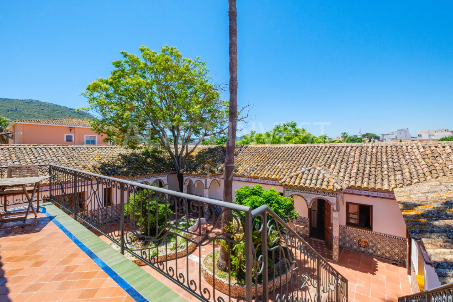 A Historic Gem with a Soul of Its Own – A Unique Investment in La Xara, Dénia