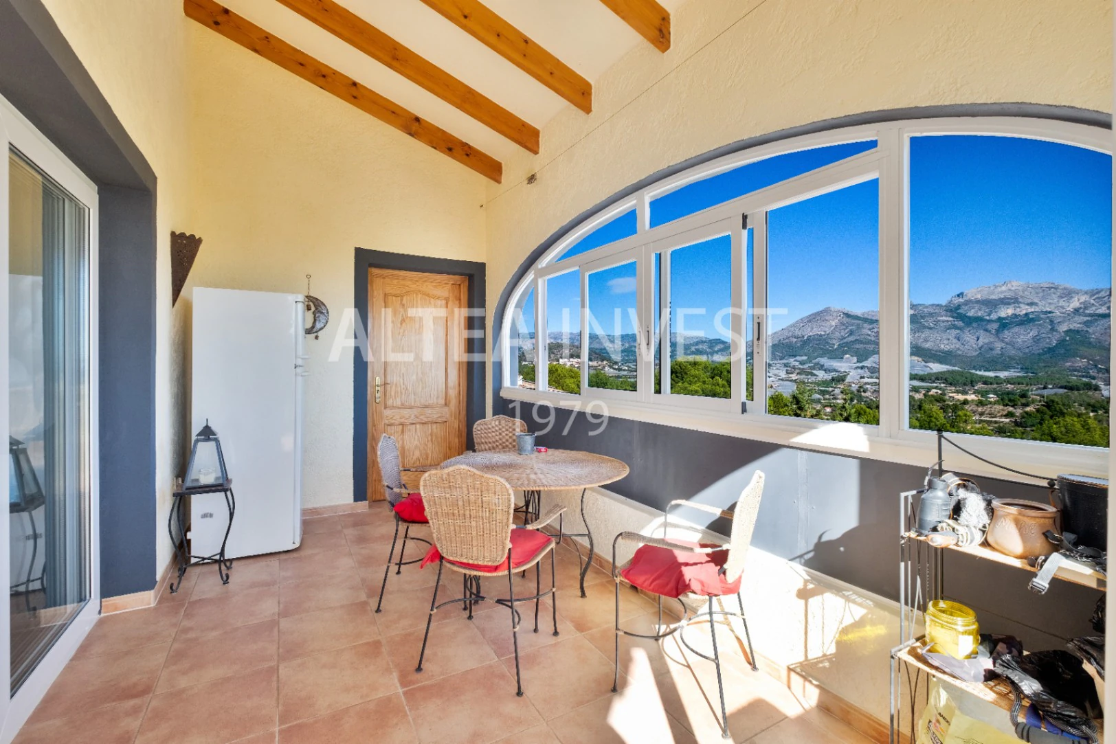 1430 - Vue sur la mer et environnement naturel – Une villa pour vivre et se détendre
