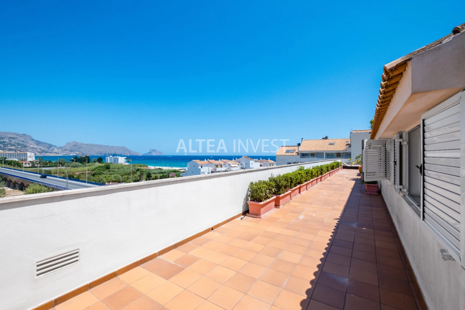1357 - Exklusive Duplex-Penthouse in Altea mit mehr als 600 m², Terrassen und spektakulärem Meerblick