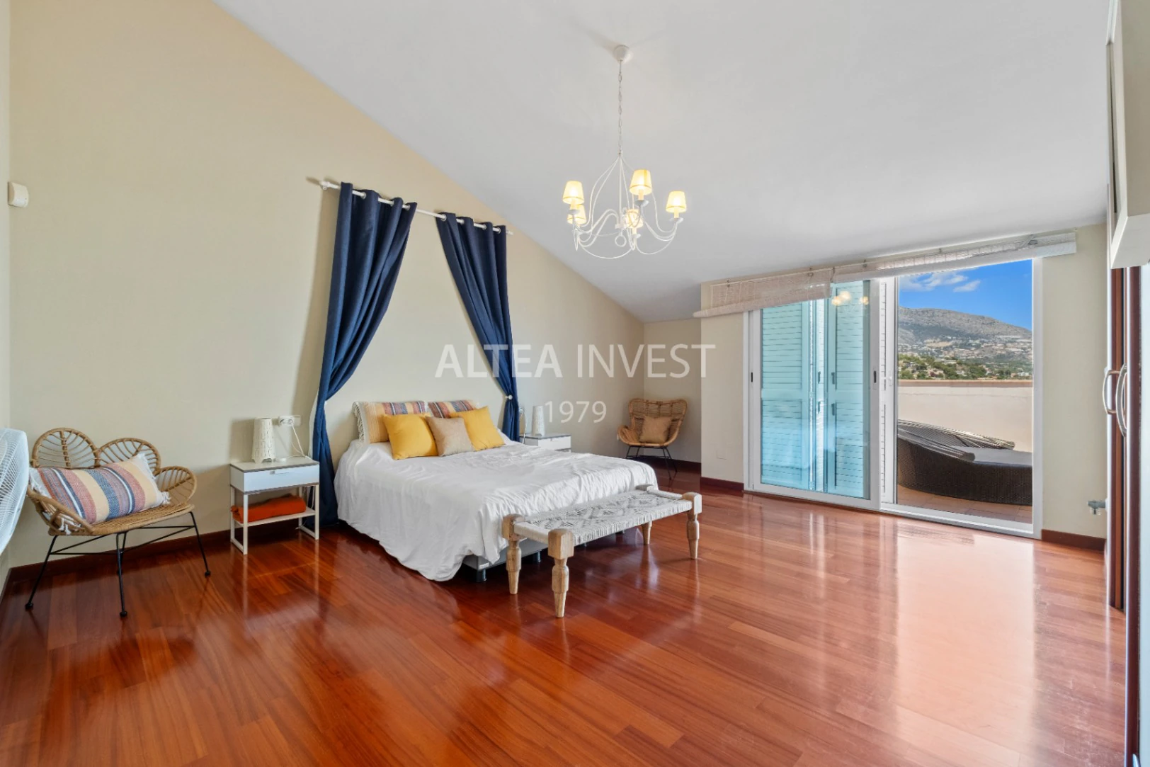 1357 - Exklusive Duplex-Penthouse in Altea mit mehr als 600 m², Terrassen und spektakulärem Meerblick