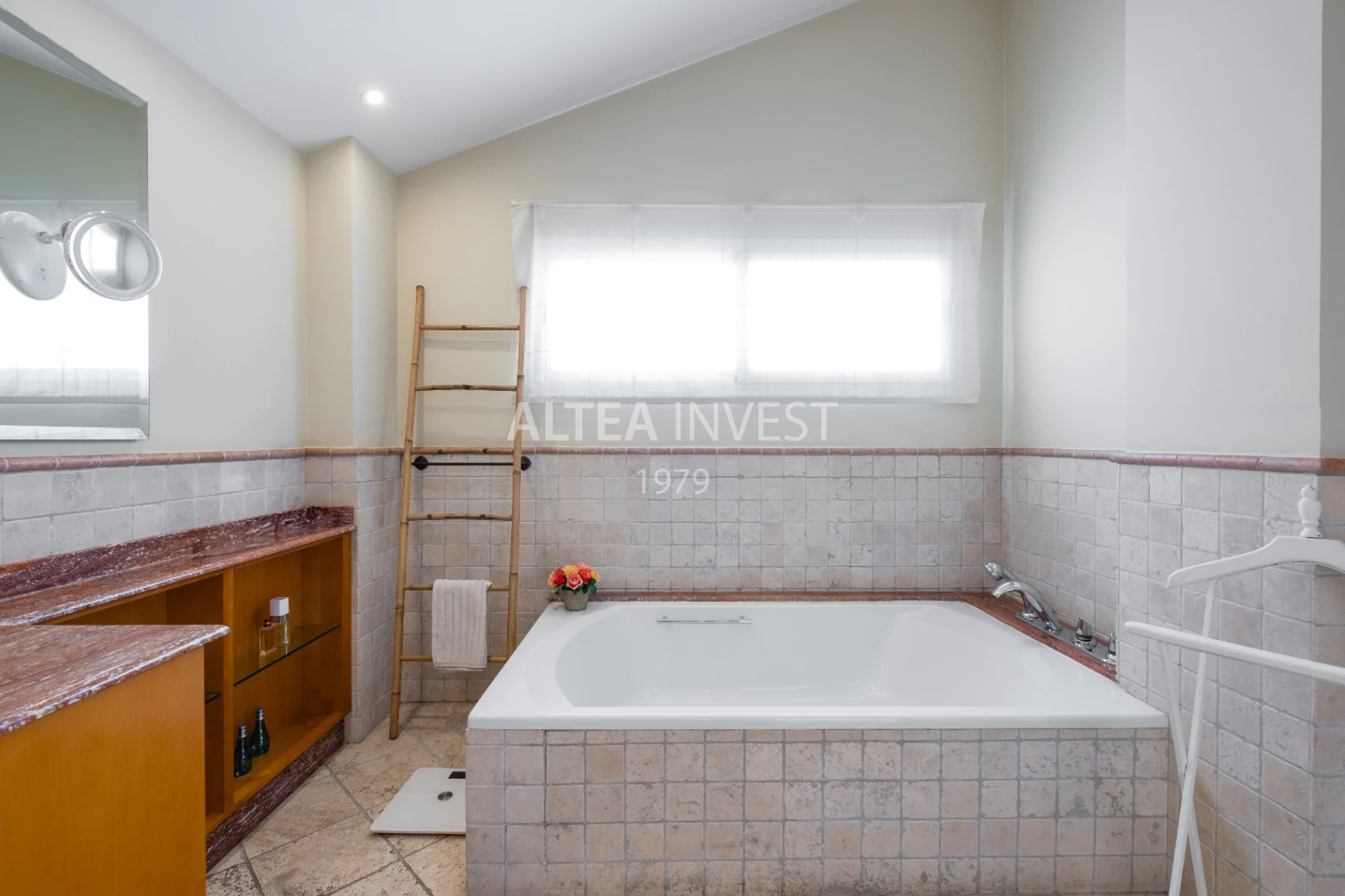 1357 - Exklusive Duplex-Penthouse in Altea mit mehr als 600 m², Terrassen und spektakulärem Meerblick
