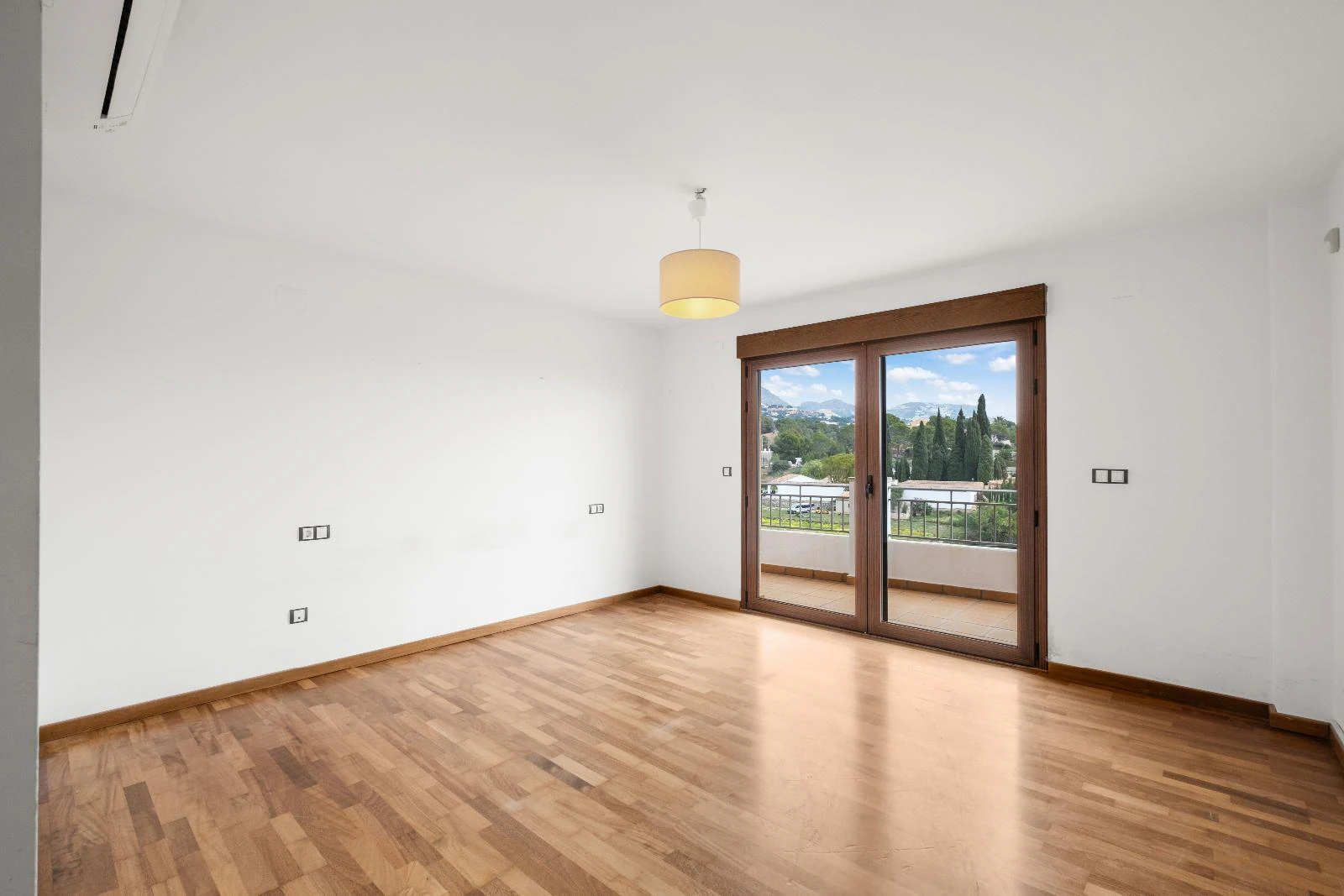 1376 - Penthouse with large terrace and panoramic views in the heart of Altea la Vella