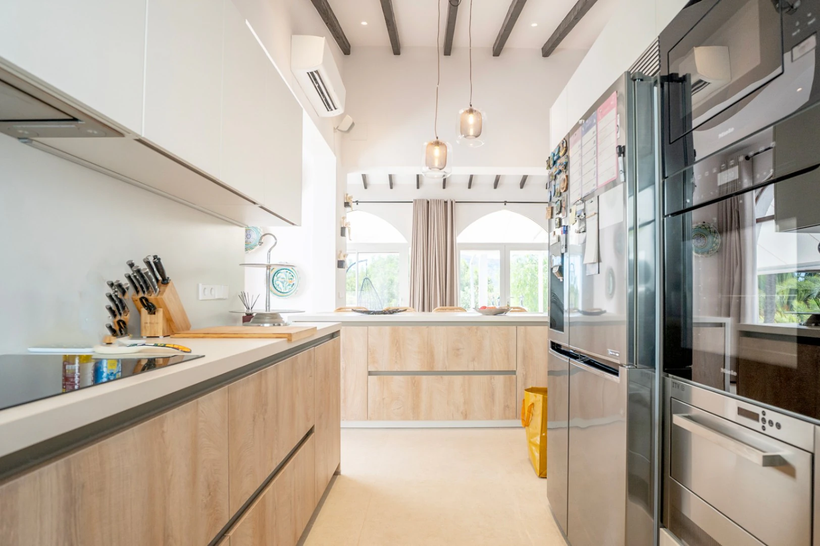 1505 - Completely renovated Mediterranean villa in El Planet.